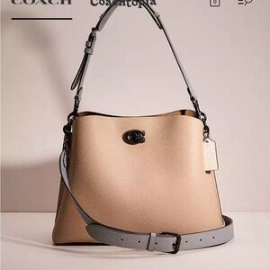 Like new Coach crossbody/shoulder bag